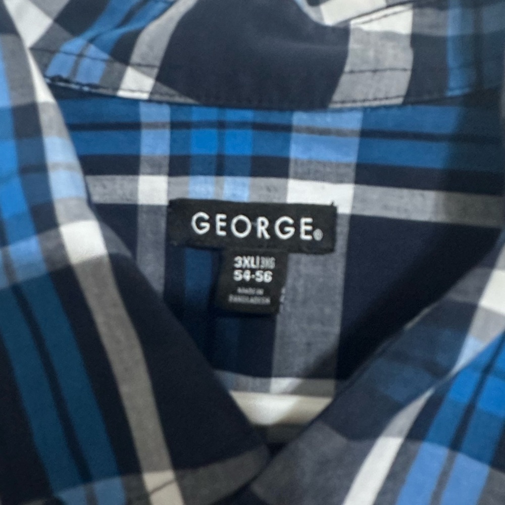 Checkered blue button down - Picture 2 of 3